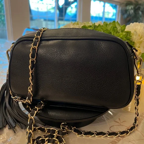 Mario Valentino ~ Italian Mia Diamond Black Quilted Leather Crossbody - Picture 3 of 9